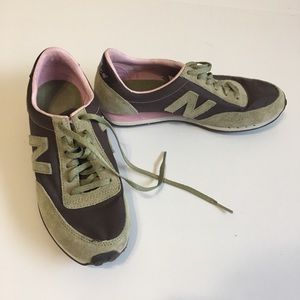 New Balance Four Ten green suede sneakers